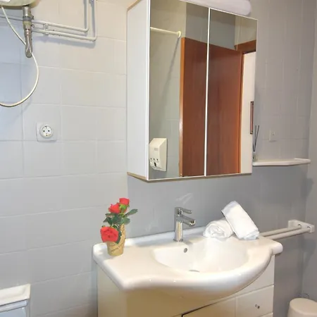 Rnet - Castell Trinitat Apartman *