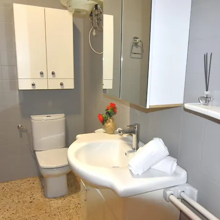 Rnet - Castell Trinitat Apartment Roses